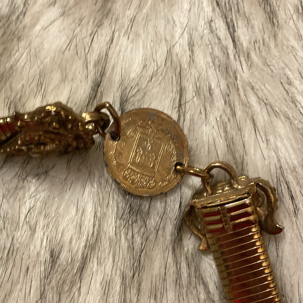 Gold Chain Costume Belt - Picture 3 of 6